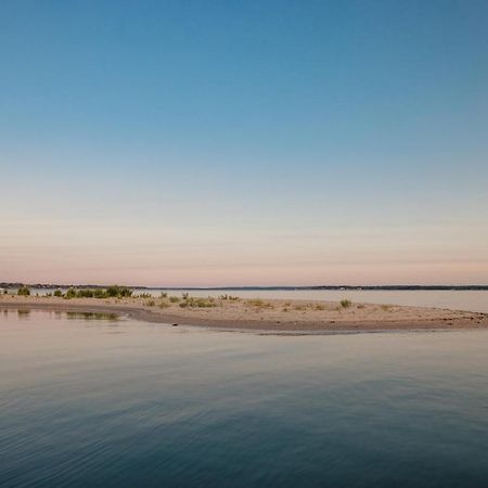 The Shoals Suites & Slips Southold Exterior photo